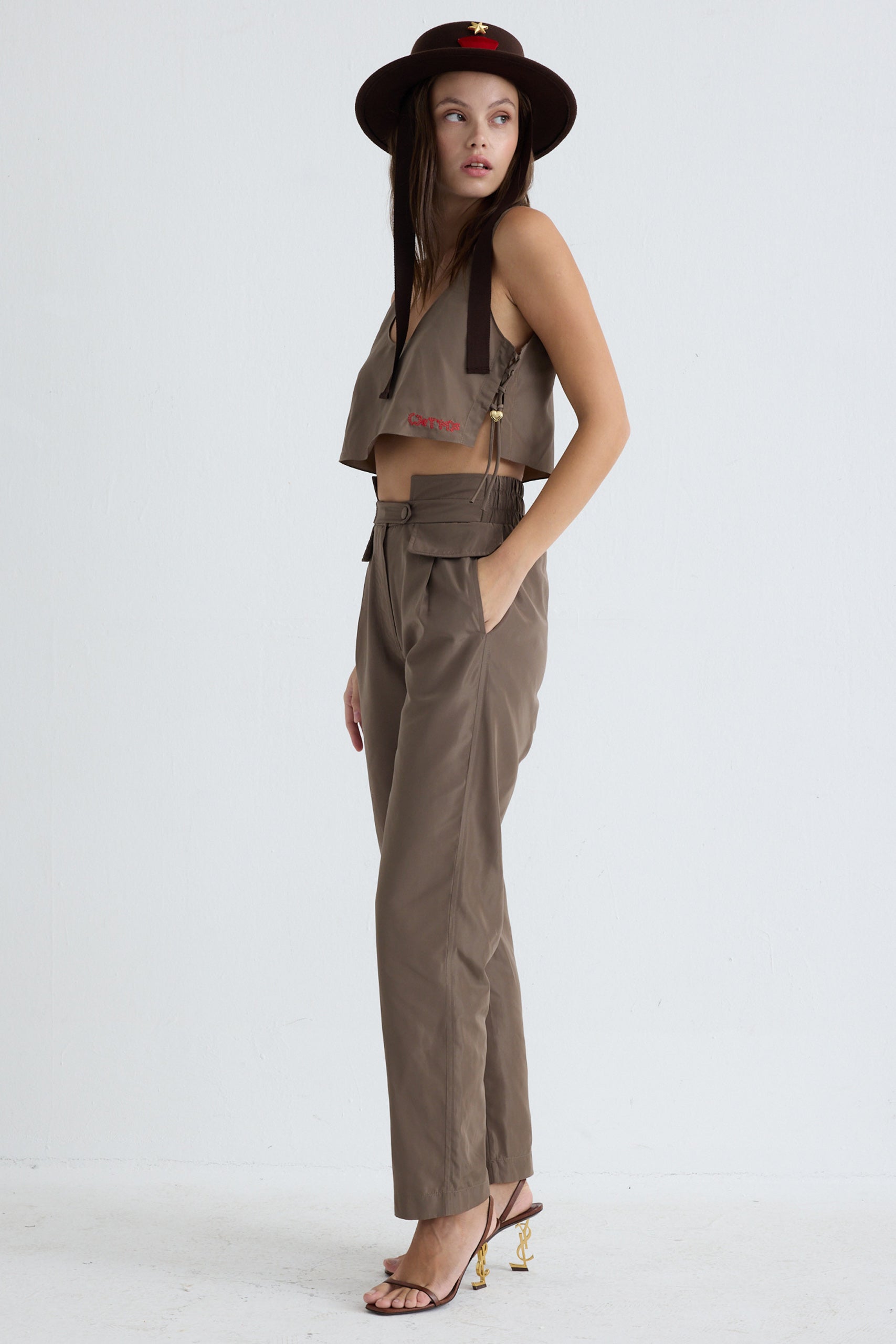 Lotus Crop - Mink