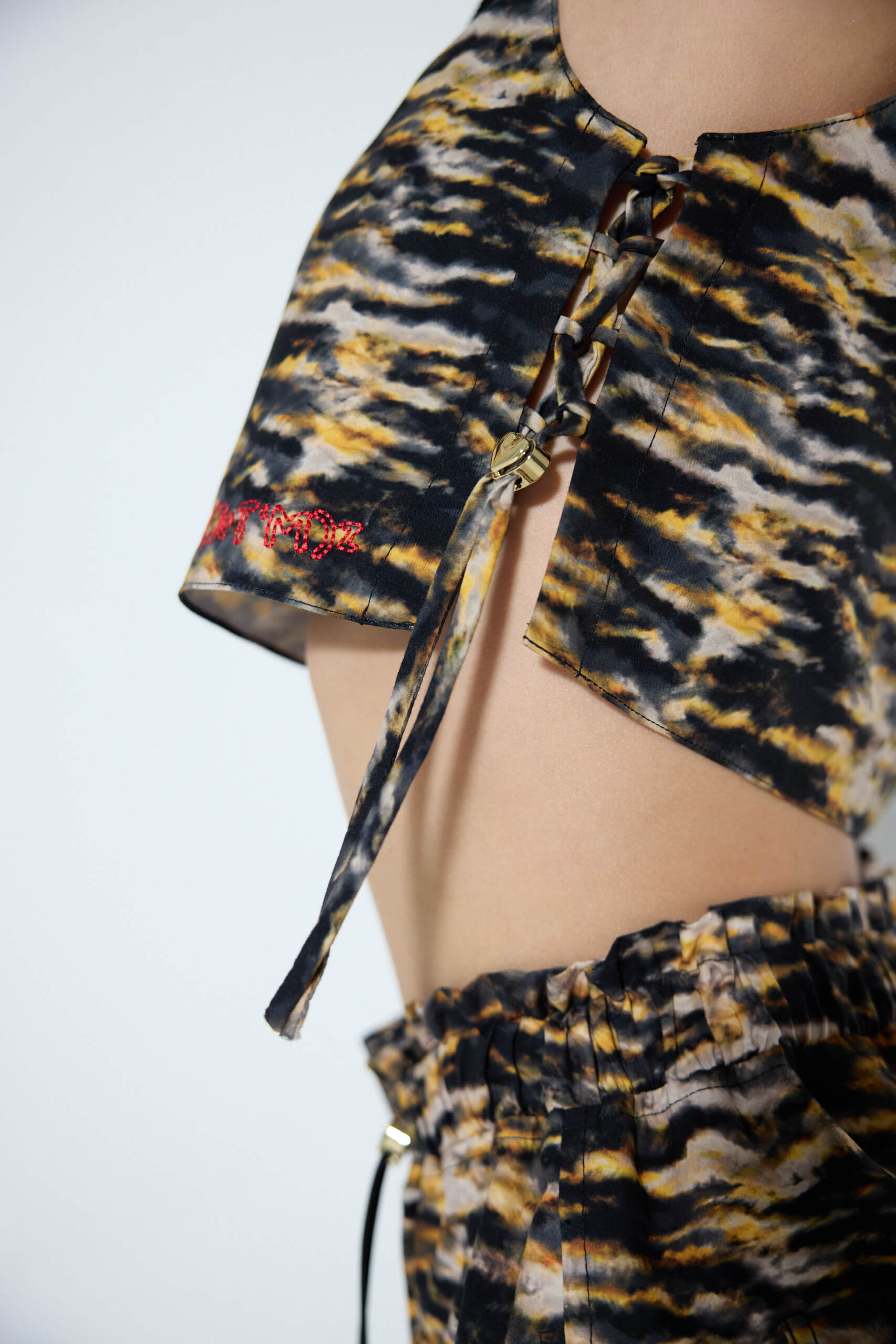 Amanda Crop - Batik