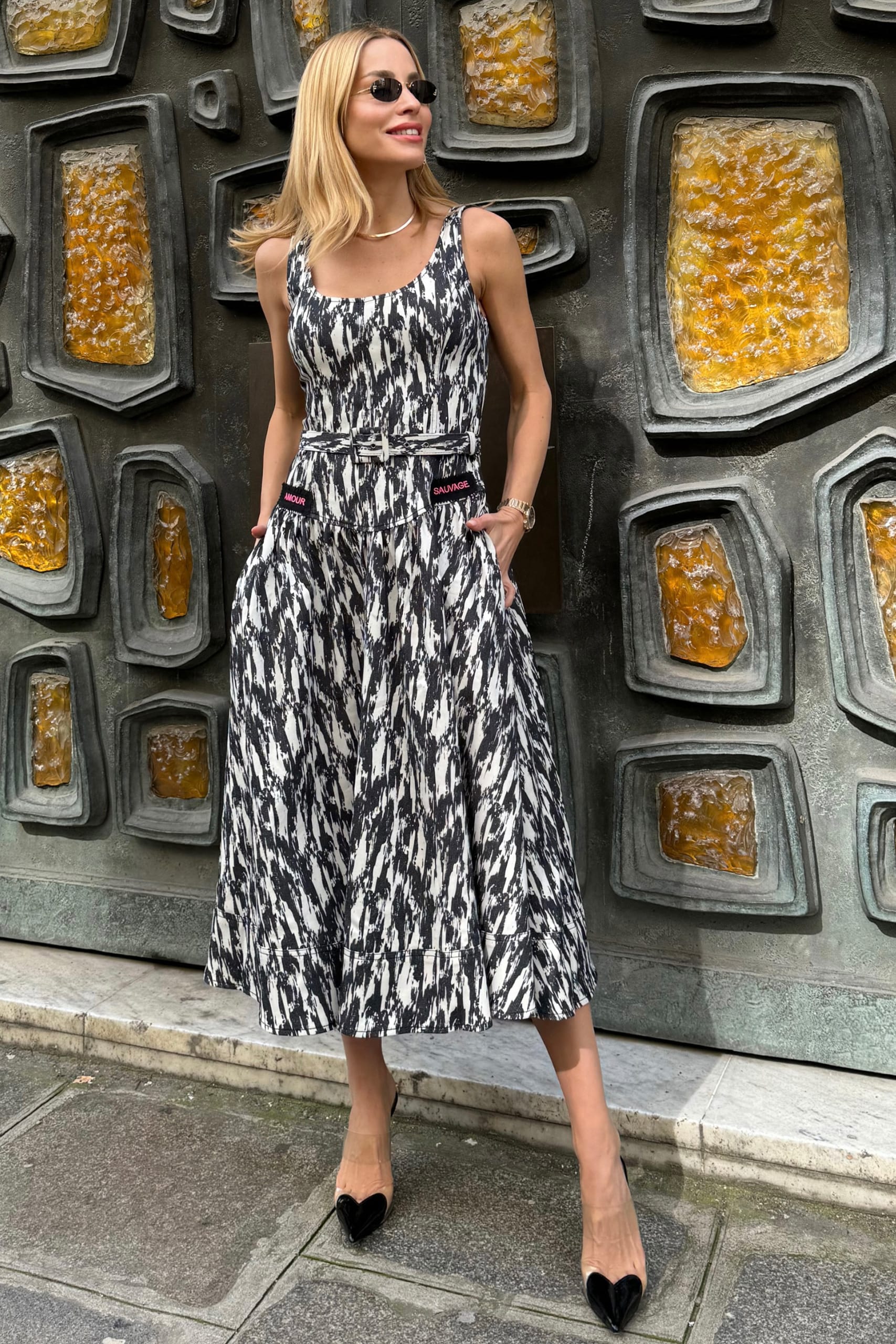 Amour Savage Dress - Black