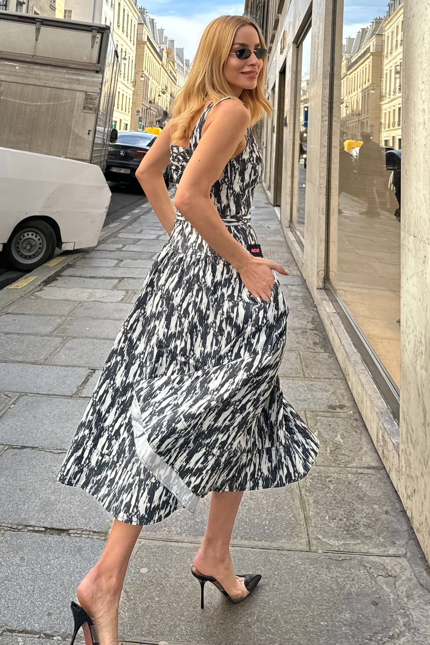 Amour Savage Dress - Black